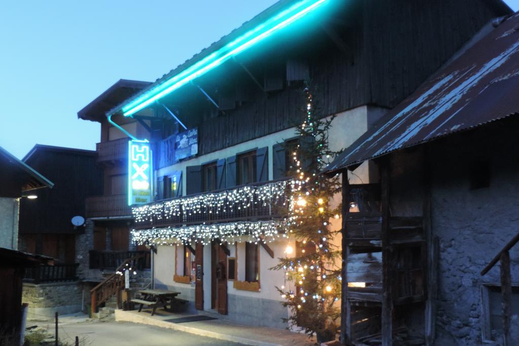 Hotel Le Lievre Blanc Vars  Buitenkant foto